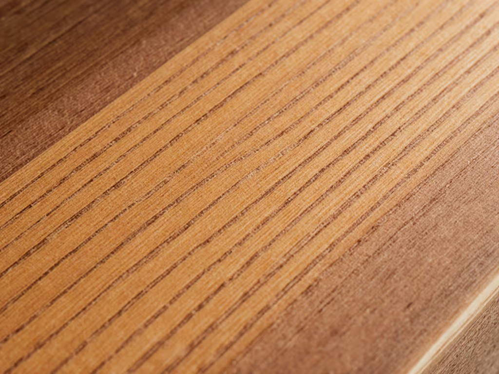 hardwood_sanding_close-up_demonstrating_consistent_scratch_pattern